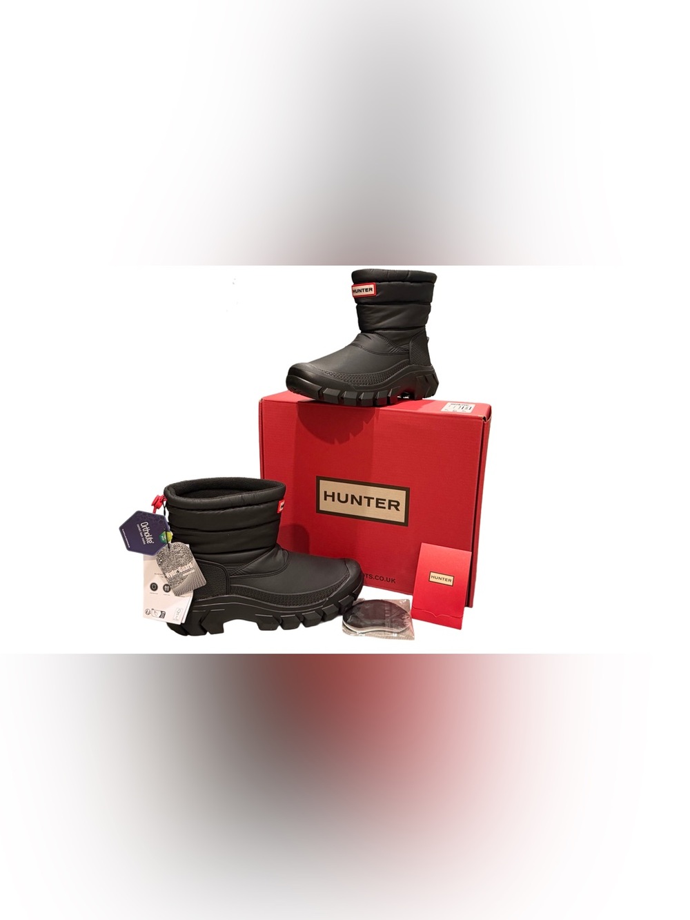 NWT Hunter Women's Intrepid Short Snow Boot
Black/Red, Size US 7 - Picture 8 of 15